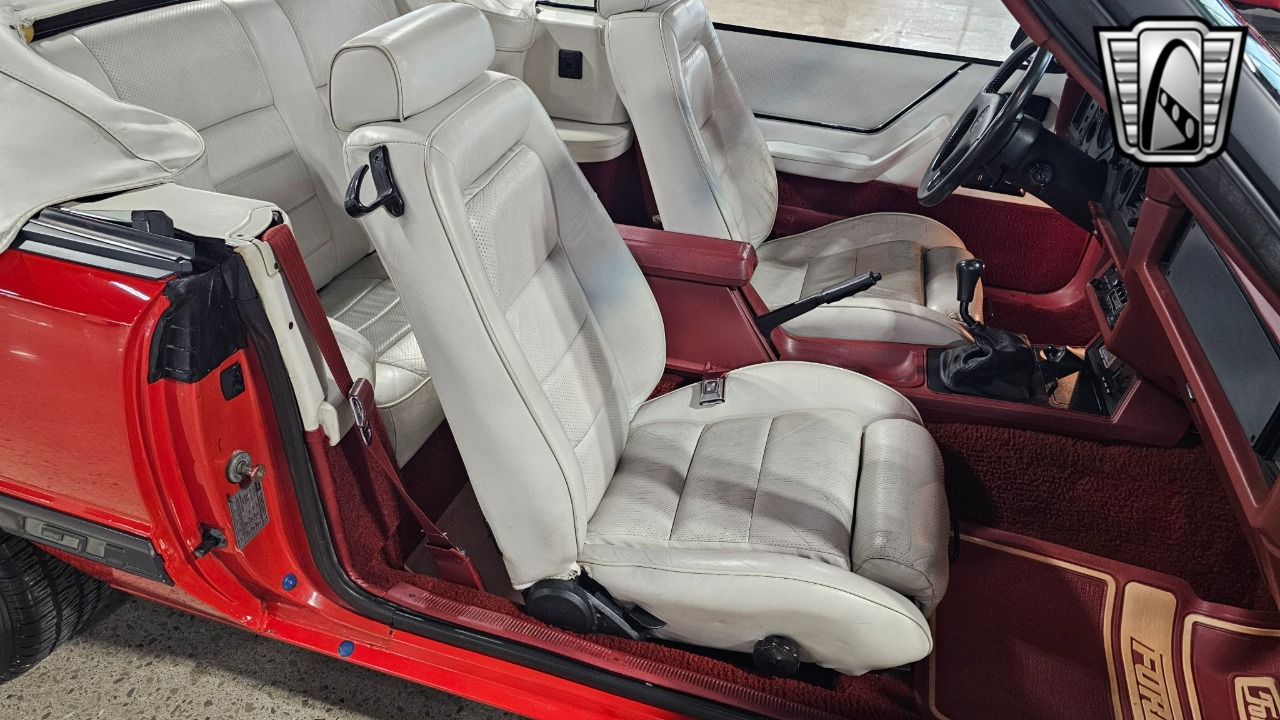 1985 Ford Mustang 29