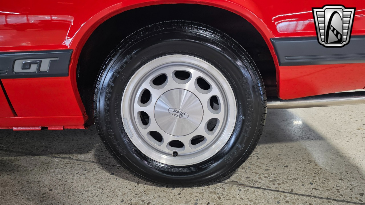 1985 Ford Mustang 7
