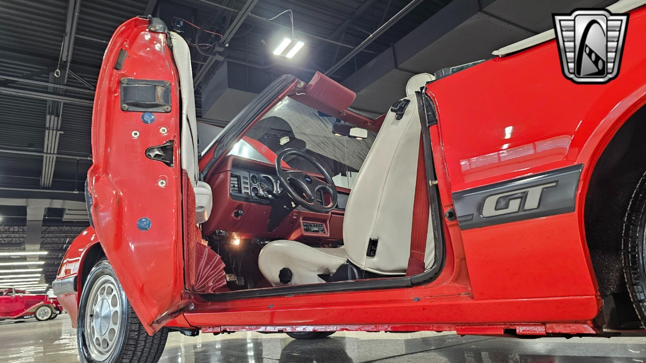 1985 Ford Mustang 83