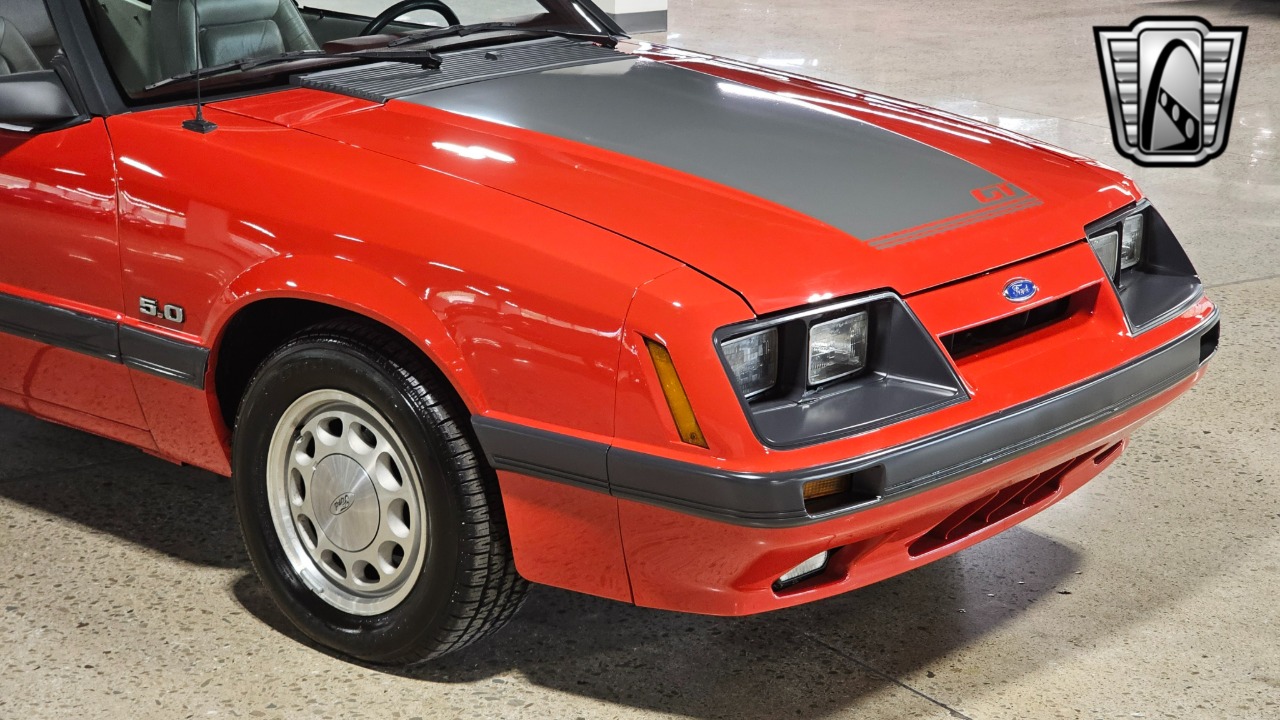 1985 Ford Mustang 8