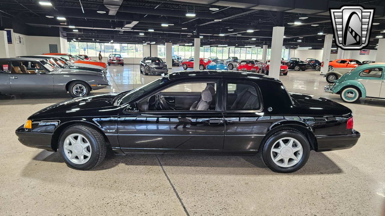 1989 Mercury Cougar 33