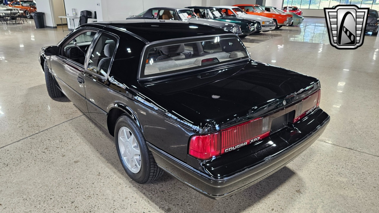 1989 Mercury Cougar 35