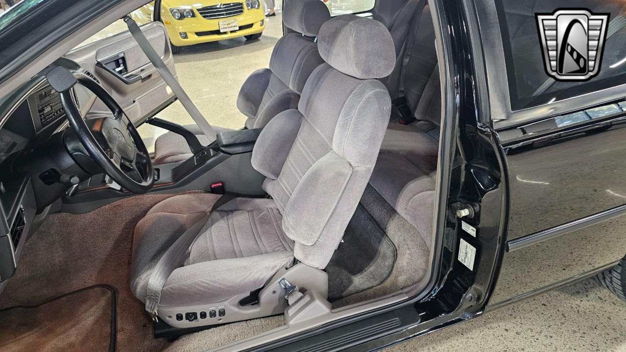 1989 Mercury Cougar 19