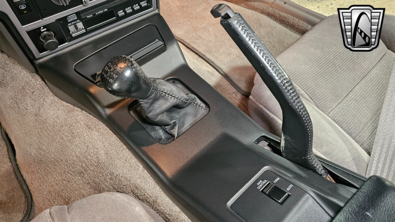 1989 Mercury Cougar 22