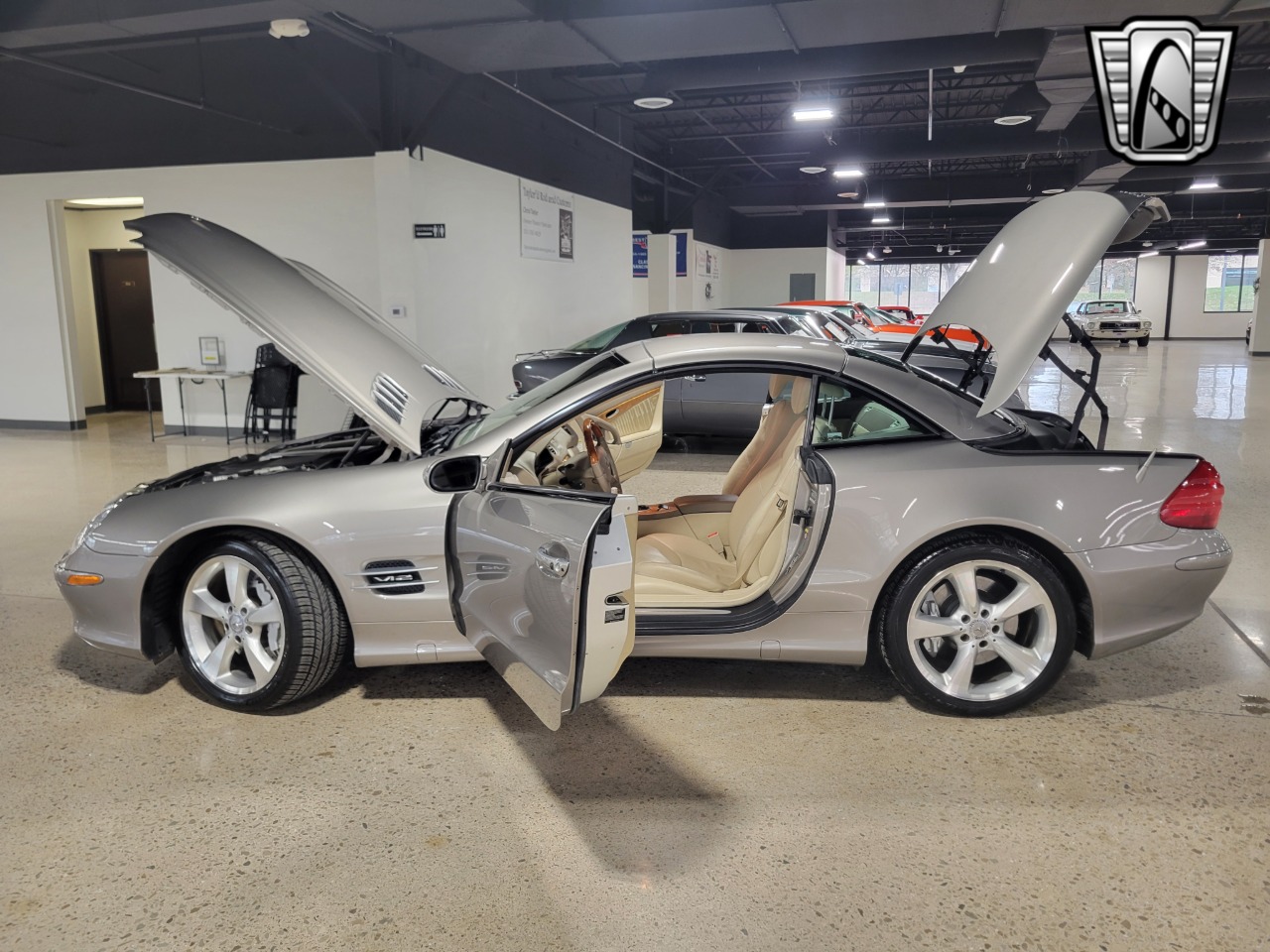 2004 Mercedes-Benz SL600 28