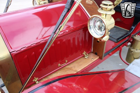 1910 Buick Model 10 image 29
