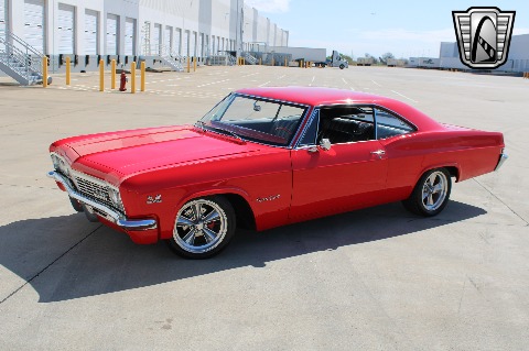 1966 Chevrolet Impala image 3