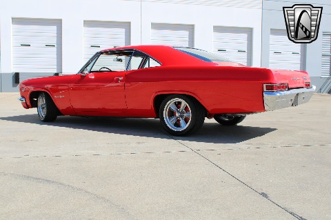 1966 Chevrolet Impala image 10