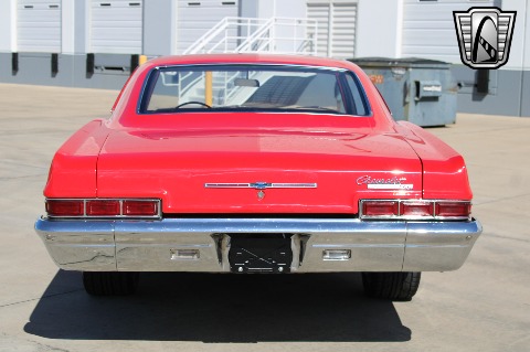 1966 Chevrolet Impala image 12