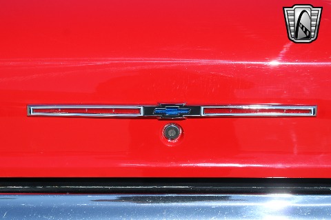 1966 Chevrolet Impala image 40