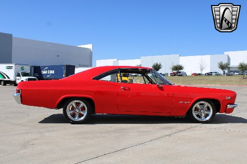 1966 Chevrolet Impala image 18