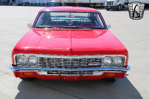 1966 Chevrolet Impala image 23