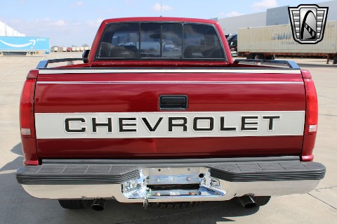 1992 Chevrolet K1500 image 32