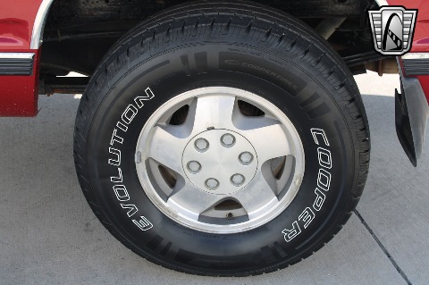 1992 Chevrolet K1500 image 85