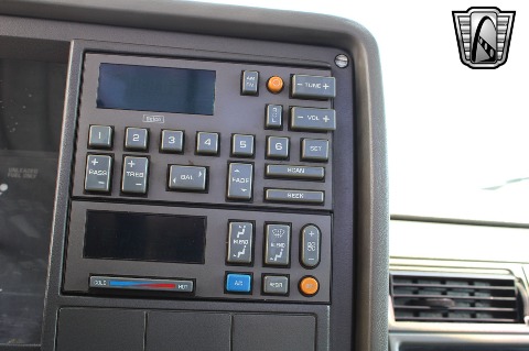 1992 Chevrolet K1500 image 60