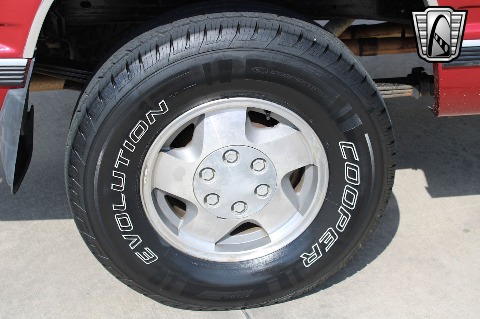 1992 Chevrolet K1500 image 86