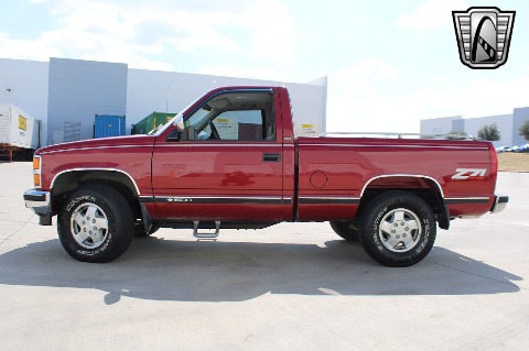 1992 Chevrolet K1500 image 9