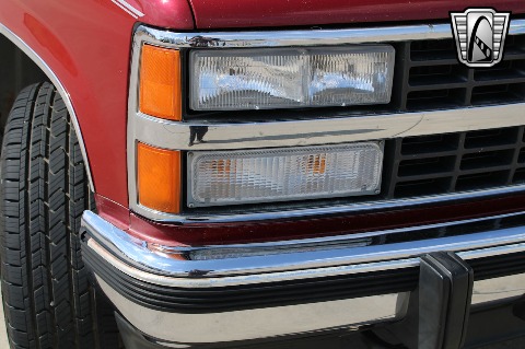 1992 Chevrolet K1500 image 36