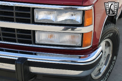 1992 Chevrolet K1500 image 38