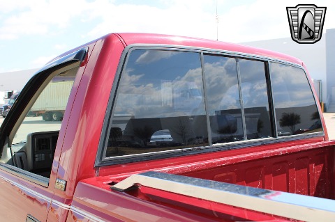 1992 Chevrolet K1500 image 40