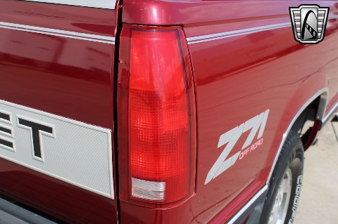 1992 Chevrolet K1500 image 43