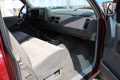 1992 Chevrolet K1500 image 69