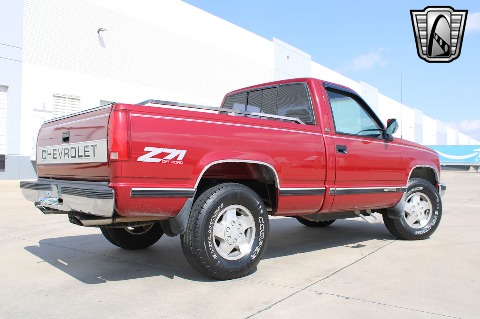 1992 Chevrolet K1500 image 18