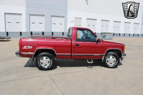 1992 Chevrolet K1500 image 19