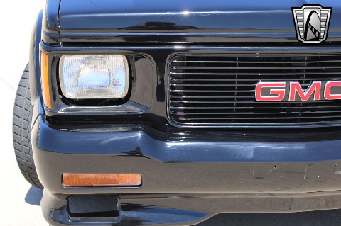 1993 GMC Typhoon image 35