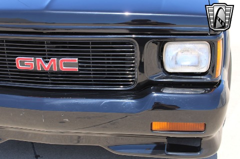 1993 GMC Typhoon image 36