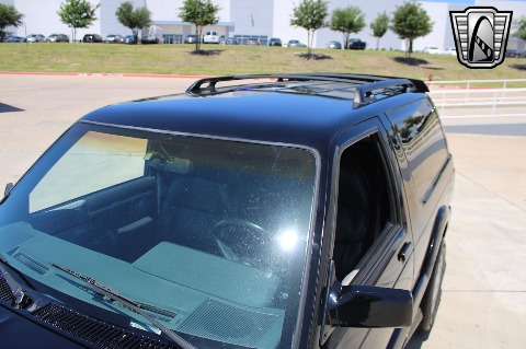 1993 GMC Typhoon image 38