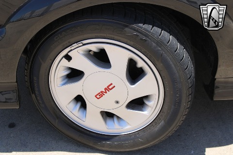 1993 GMC Typhoon image 99