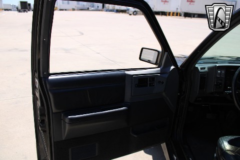 1993 GMC Typhoon image 48