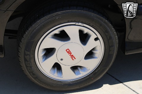 1993 GMC Typhoon image 101