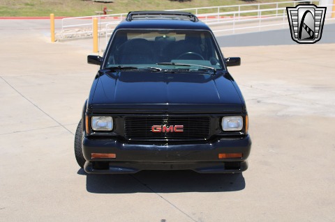 1993 GMC Typhoon image 24