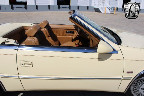 1989 Chrysler TC image 33