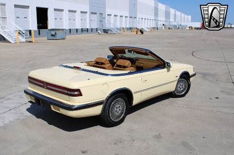1989 Chrysler TC image 15