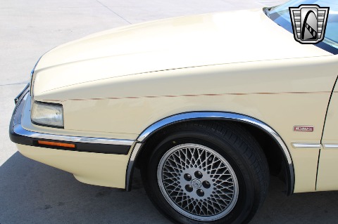 1989 Chrysler TC image 28