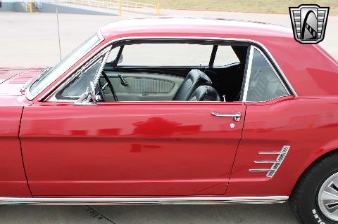 1966 Ford Mustang image 29