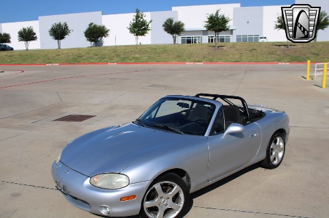 2000 Mazda Miata image 3