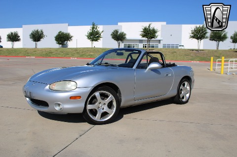 2000 Mazda Miata image 5