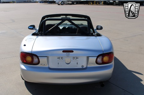 2000 Mazda Miata image 13