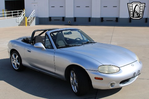 2000 Mazda Miata image 22