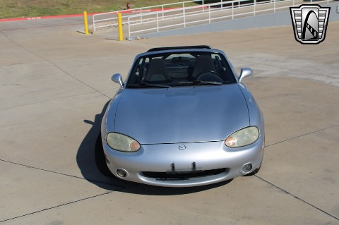 2000 Mazda Miata image 24