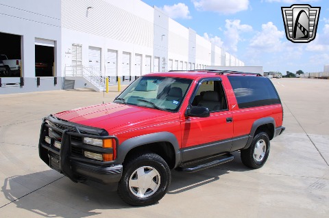 1998 Chevrolet Tahoe image 3