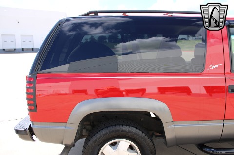 1998 Chevrolet Tahoe image 32