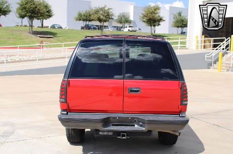 1998 Chevrolet Tahoe image 12