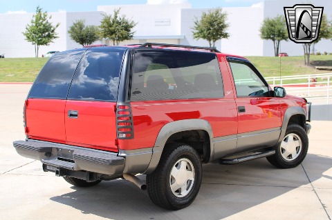 1998 Chevrolet Tahoe image 16