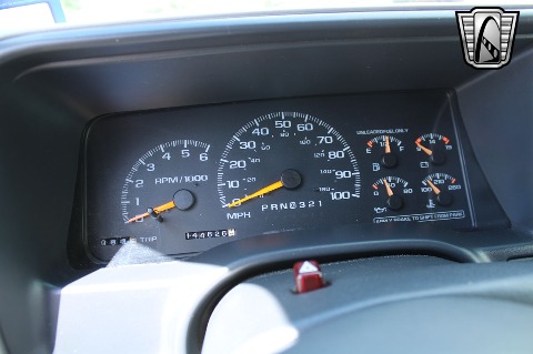 1998 Chevrolet Tahoe image 48