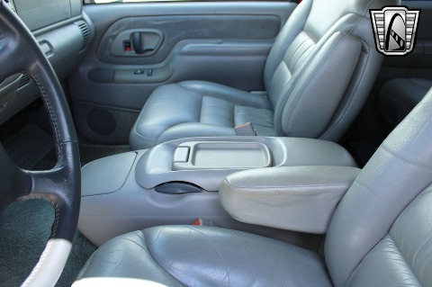 1998 Chevrolet Tahoe image 51